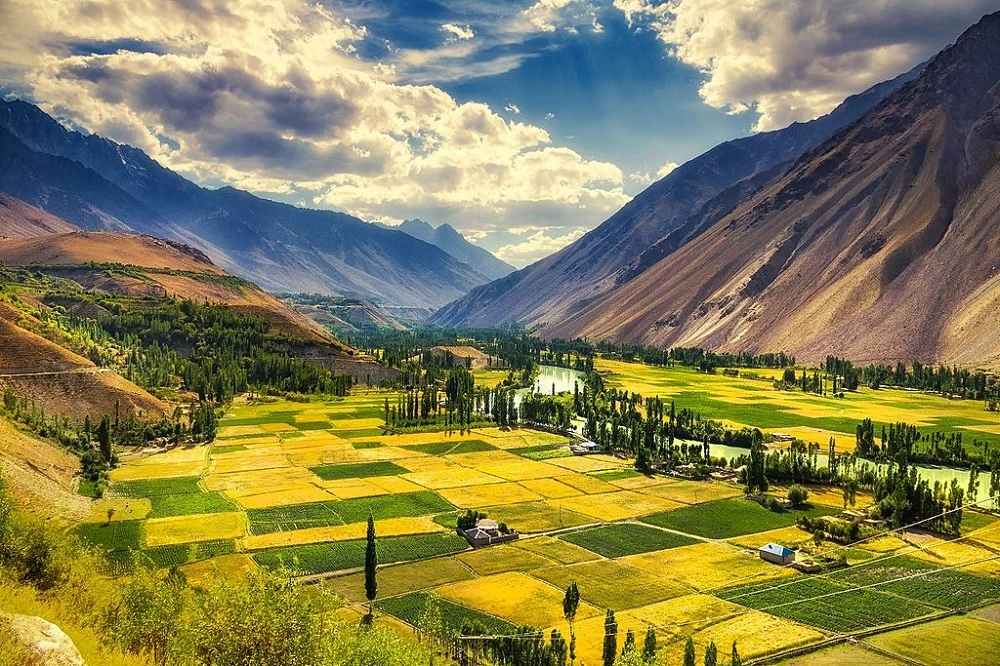Top 10 Places to Visit in Gilgit Baltistan in Spring — You'll Never Want to Leave 7 Ghizer Valley
