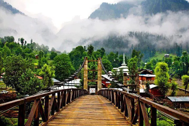 hotels in Neelum Valley